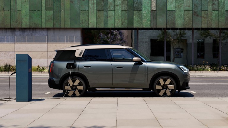 MINI Countryman pur electric –etapă