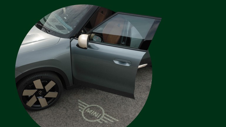 MINI Countryman pur electric - experienţă digitală - digital key plus